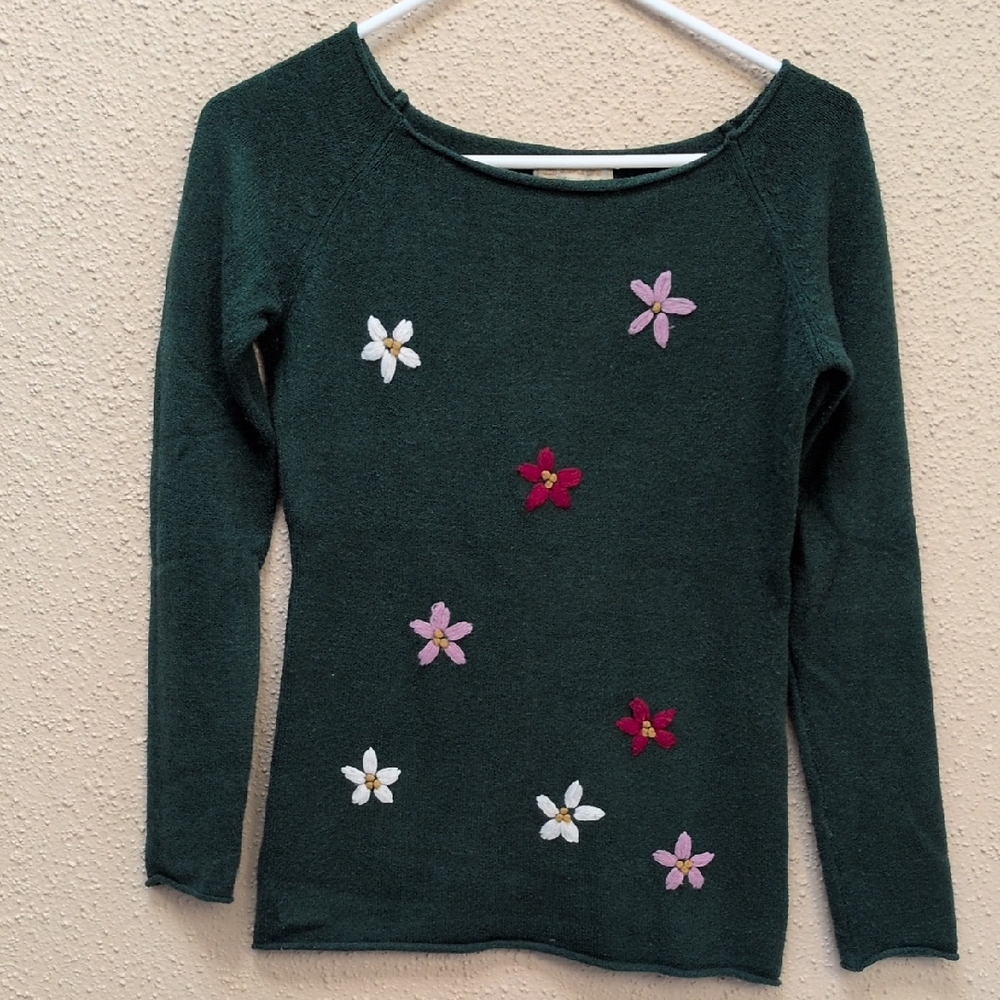 Floral Embroidered Green Sweater